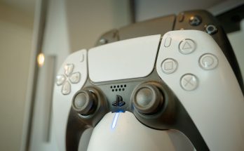 PS5 play PS2 discs