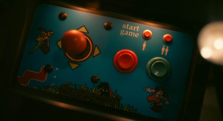 Static Hour gameplay trailer